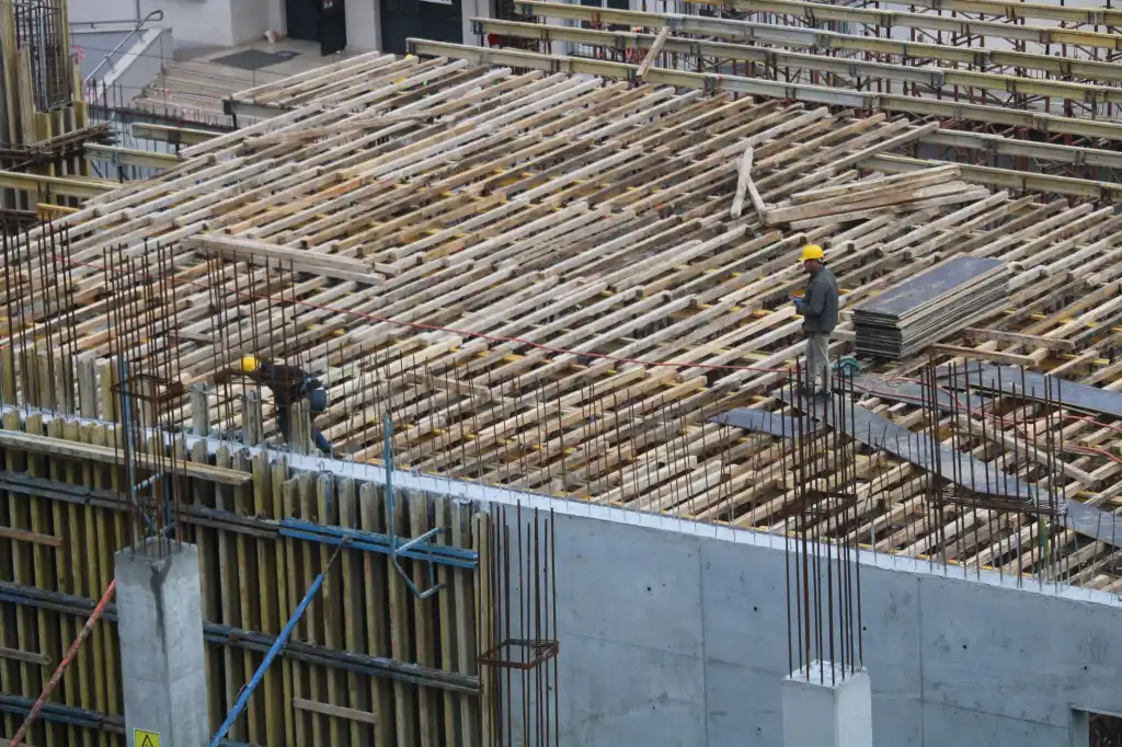 校园食堂明厨亮灶工程实施标准与建设要点解析