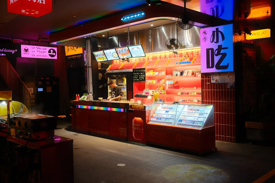 校园食堂食品安全管理体系的构建要点与常见误区解析封面图